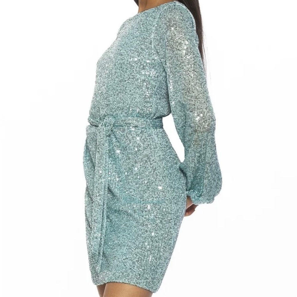 NWT Alexia Admor Val dress seafoam blue sequins